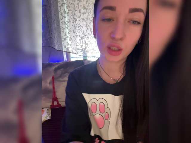 Vai a chattare su _dashulka_ _dashulka_