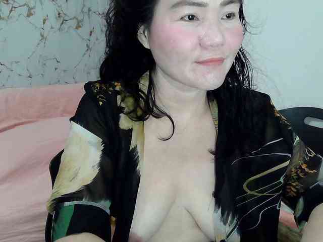 SexyAsianAss webcam