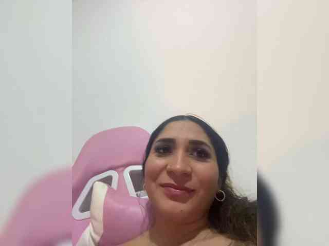 britt-grey webcam