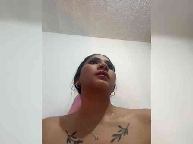 britt-grey webcam