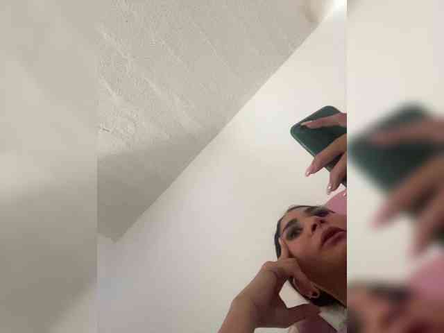 britt-grey webcam