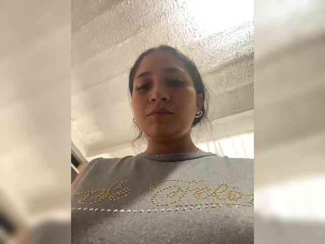 britt-grey webcam