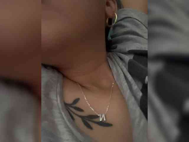 britt-grey webcam