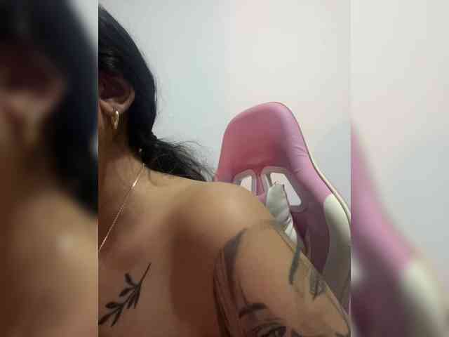 britt-grey webcam