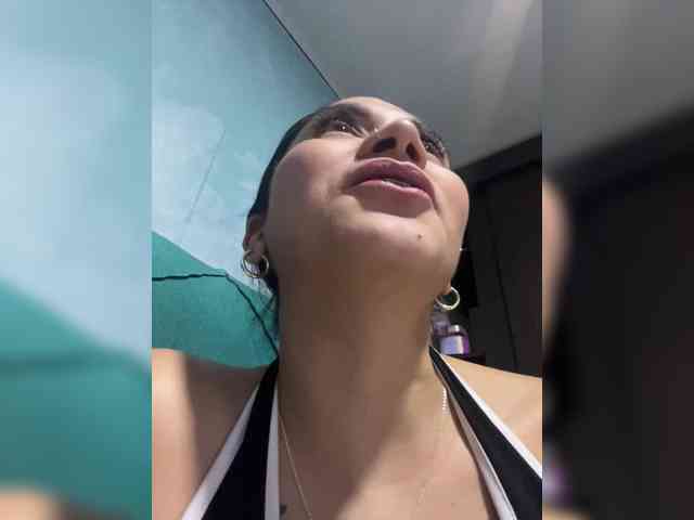 britt-grey webcam