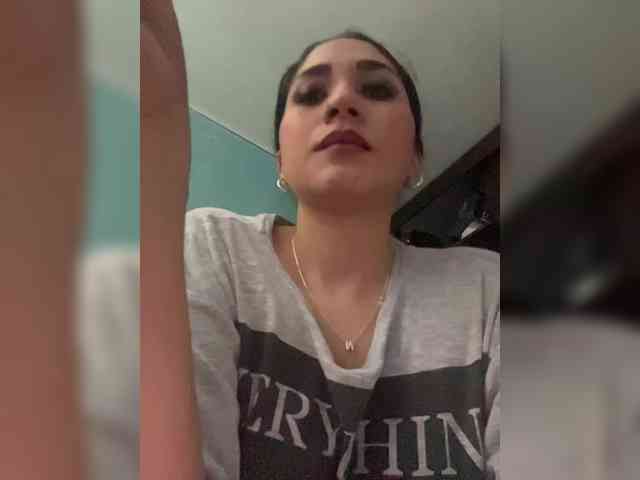 britt-grey webcam