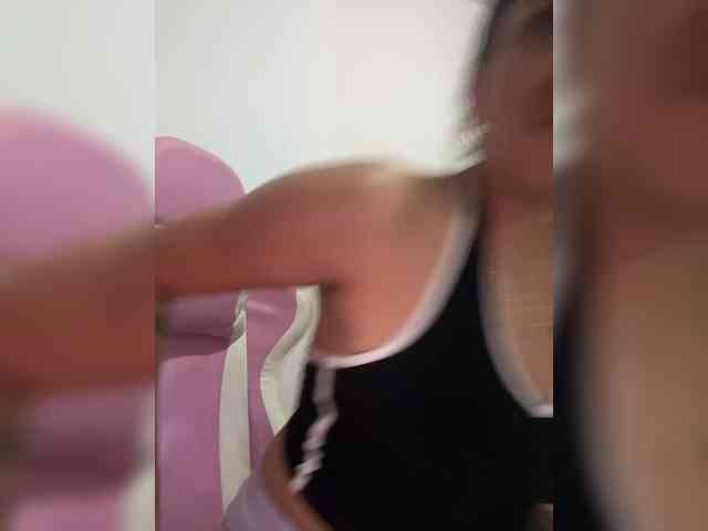 britt-grey webcam