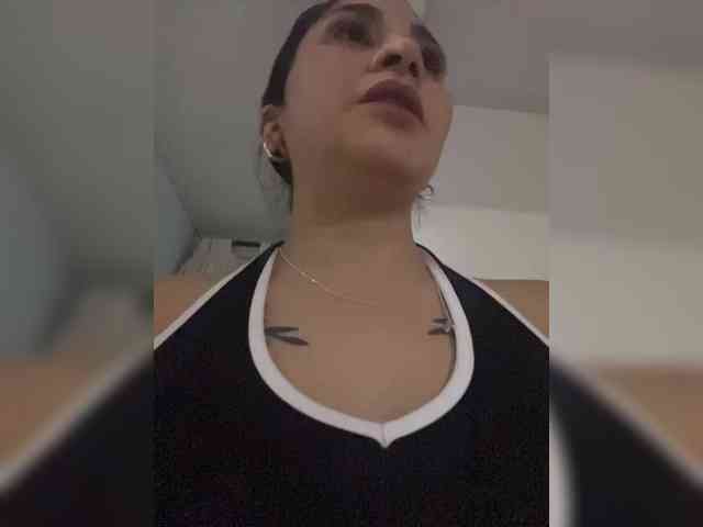 britt-grey webcam