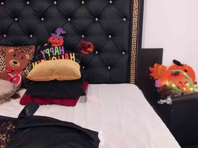 PreciousAilly webcam