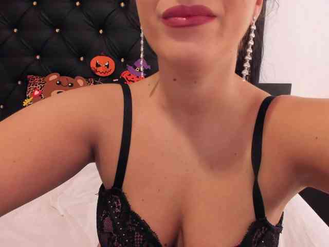 PreciousAilly webcam