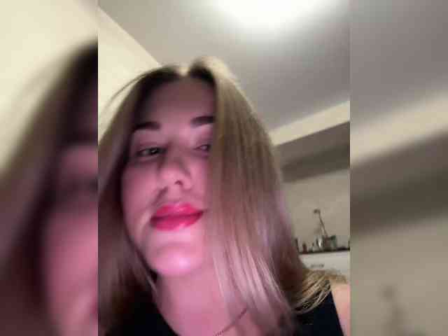 KateMid webcam