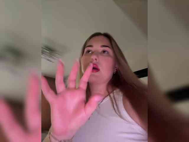 KateMid webcam