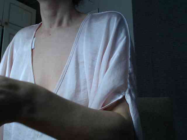 DeesseDivine webcam