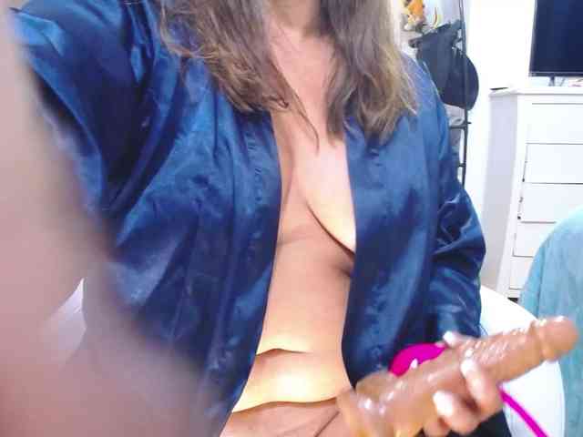 SlutDirty webcam