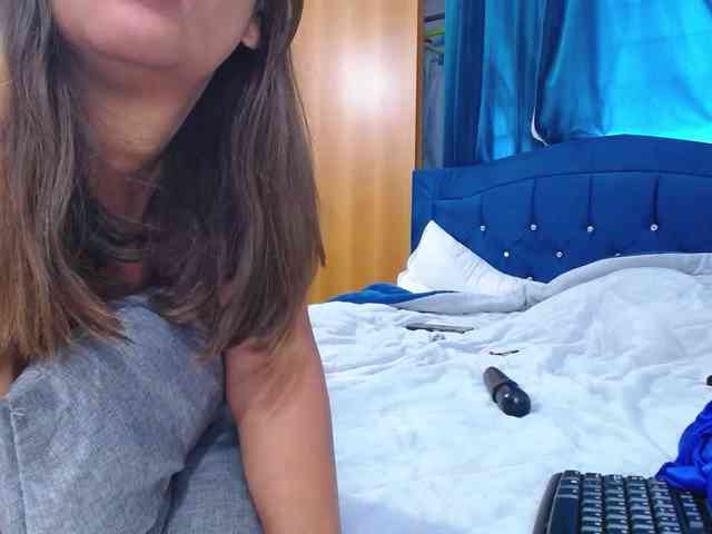 SlutDirty webcam
