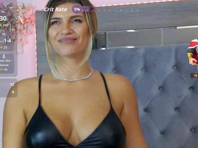 LoreHottie webcam