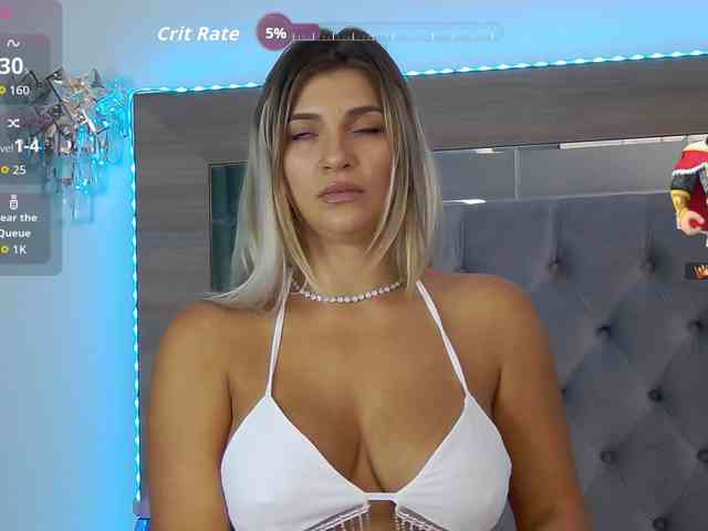 LoreHottie webcam