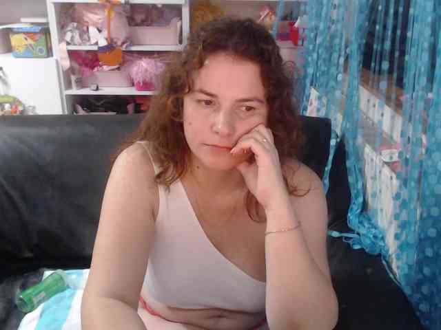 DomSubFemme webcam