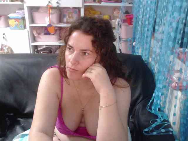 DomSubFemme webcam