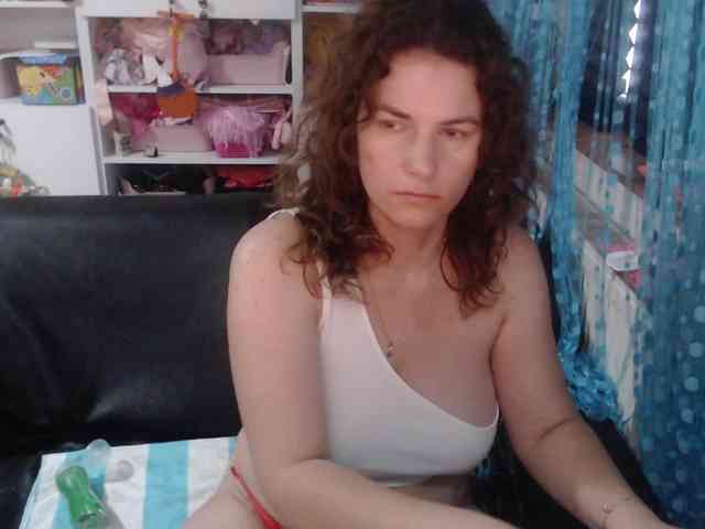 DomSubFemme webcam