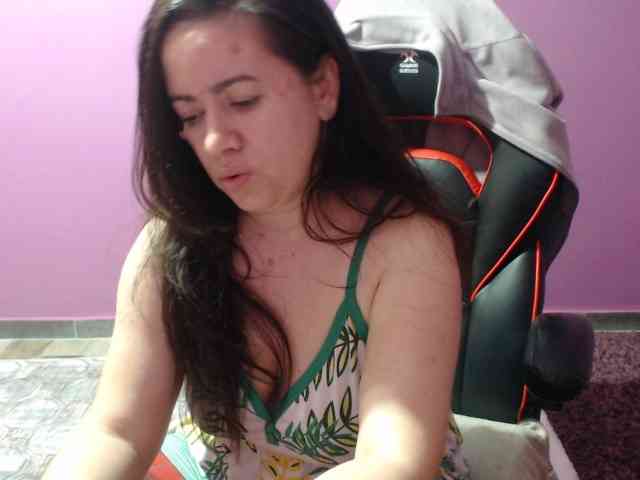 GldSquirt23 webcam