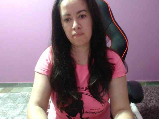 GldSquirt23 webcam
