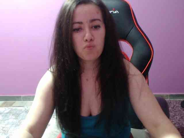 GldSquirt23 webcam