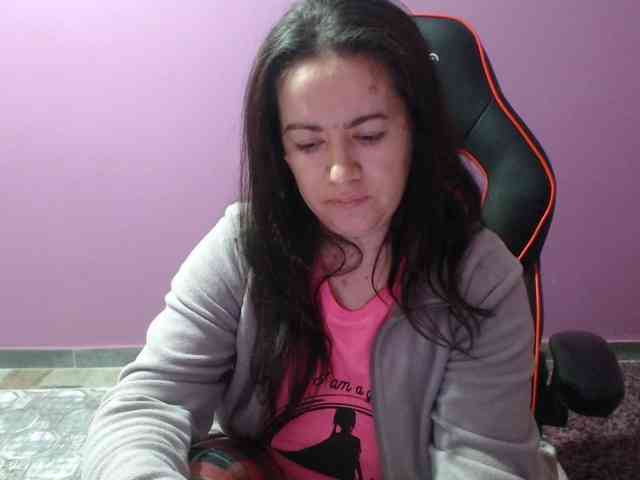 GldSquirt23 webcam