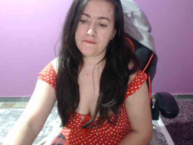 GldSquirt23 webcam