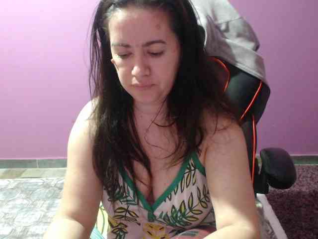 GldSquirt23 webcam
