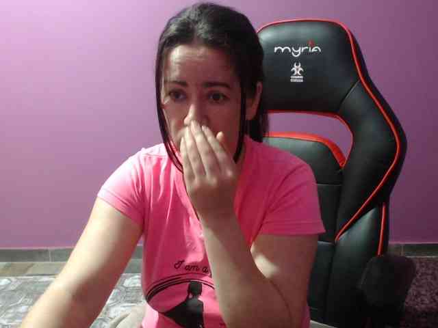 GldSquirt23 webcam