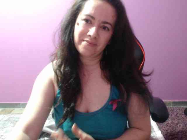 GldSquirt23 webcam