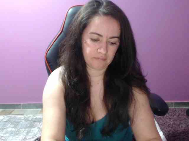 GldSquirt23 webcam