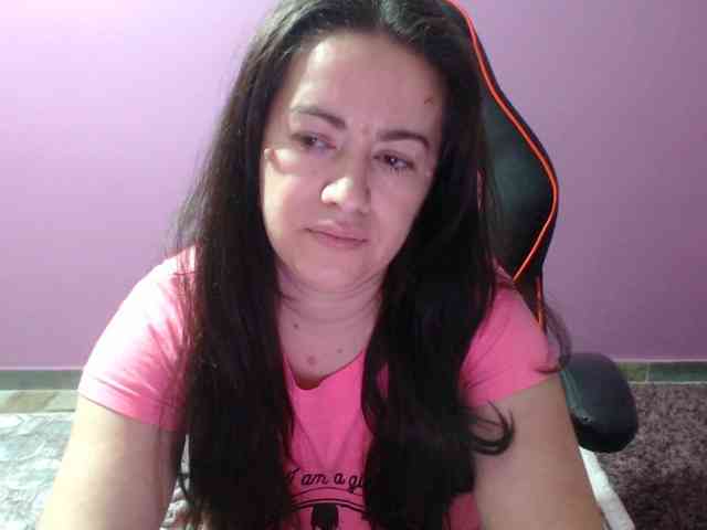 GldSquirt23 webcam