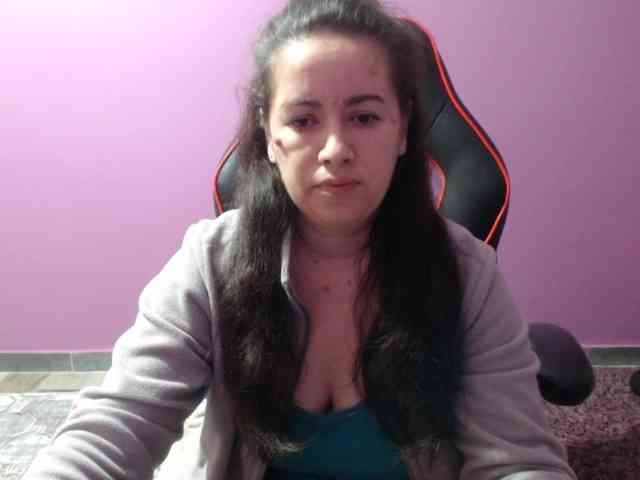 GldSquirt23 webcam