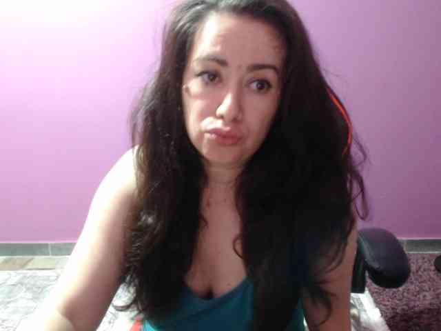 GldSquirt23 webcam