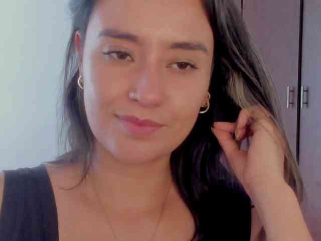 MilaGrey1 webcam