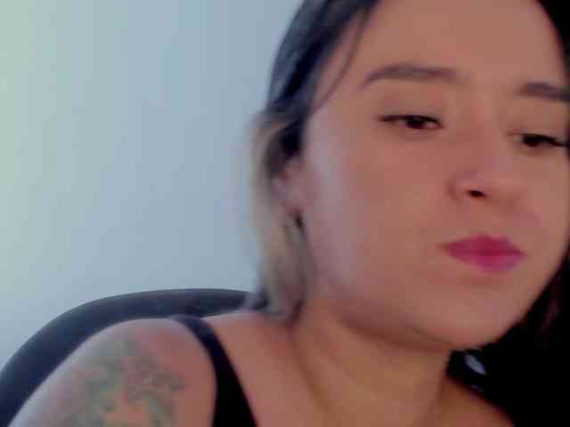 MilaGrey1 webcam