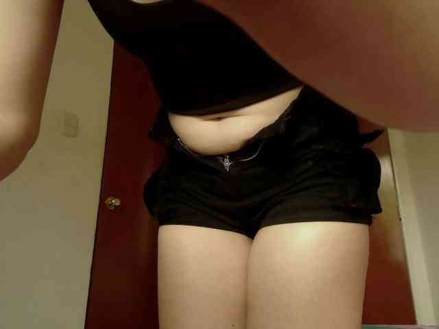 EmmaHerby1 webcam