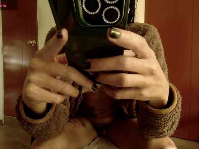EmmaHerby1 webcam