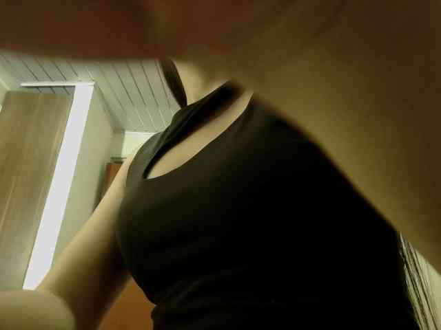 EmmaHerby1 webcam