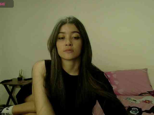 EmmaHerby1 webcam