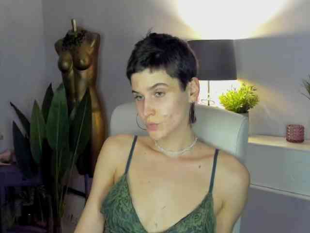 Soft-Sarah webcam