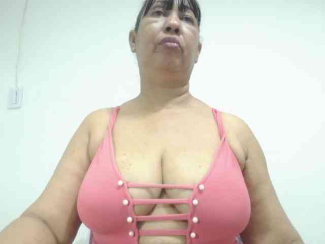 MilfPleasure1 webcam