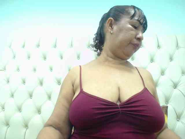 MilfPleasure1 webcam