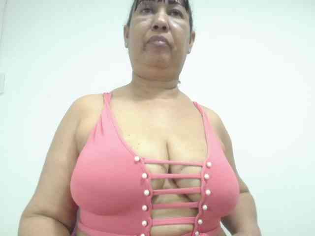 MilfPleasure1 webcam