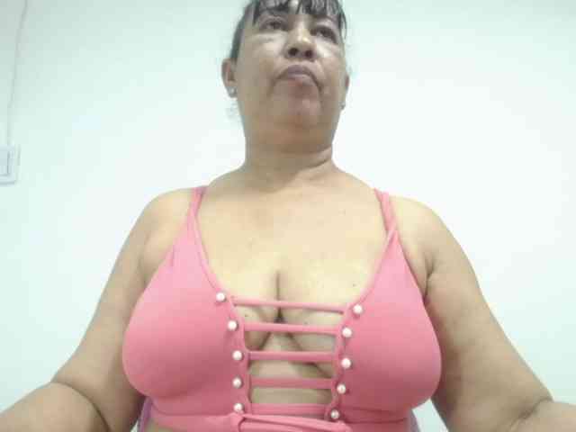 MilfPleasure1 webcam