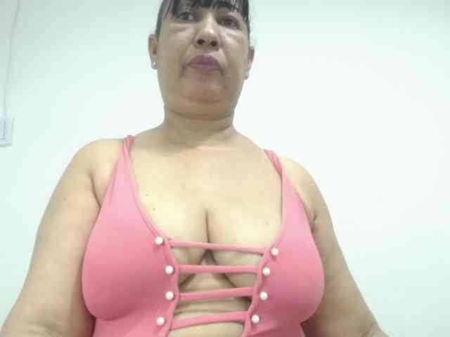 MilfPleasure1 webcam