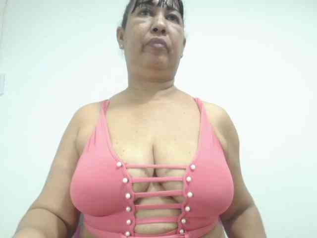 MilfPleasure1 webcam