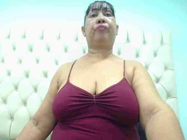 MilfPleasure1 webcam